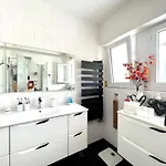 Ubytování v soukromí Le 7 *